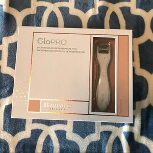 GloPro Microneedling Rejuvenation Tool